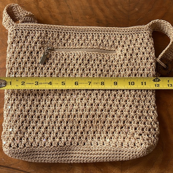 The Sak purse - like new!  Zipper pocket on both inside and out. - Picture 9 of 10